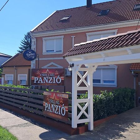 Hotel Csillag Panzio Vác Exterior foto